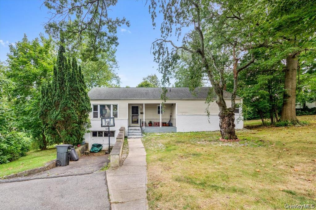 101 Cresthill Road – For Sale