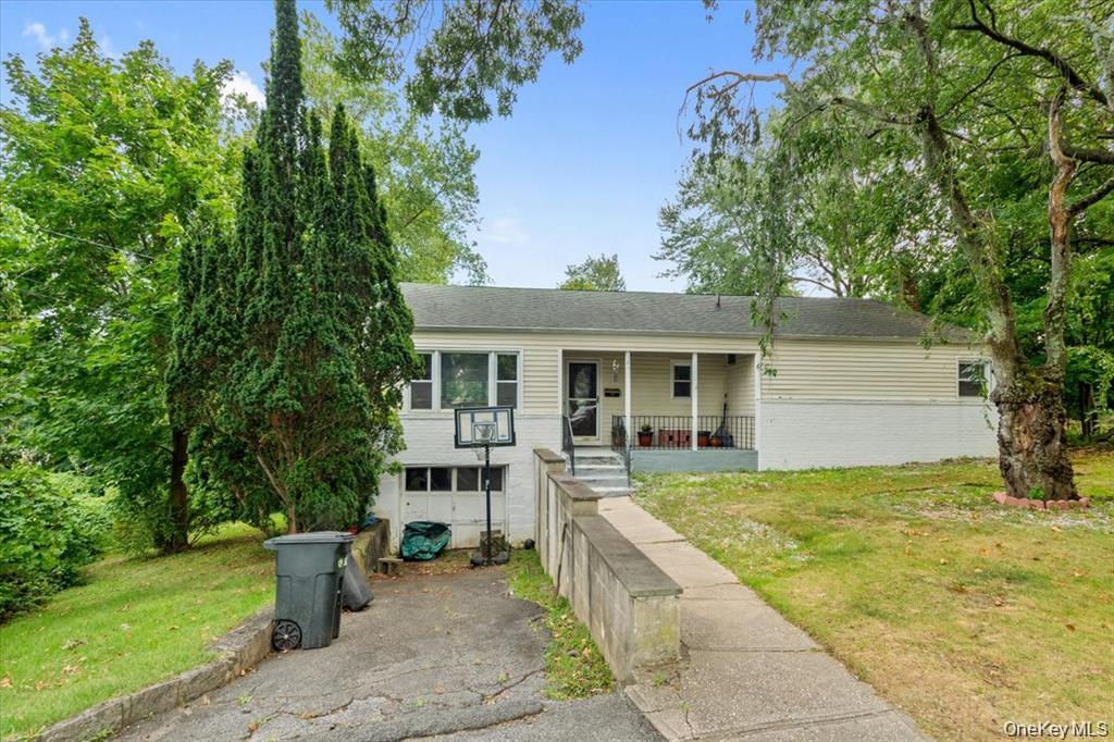 101 Cresthill Road – For Sale photo 2
