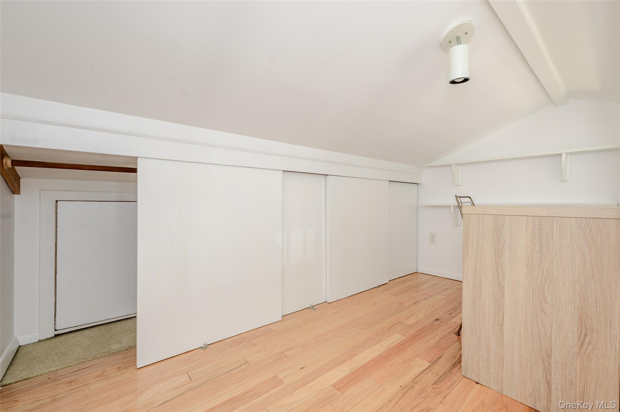 979 Oceanfront St, Unit 11 photo 9