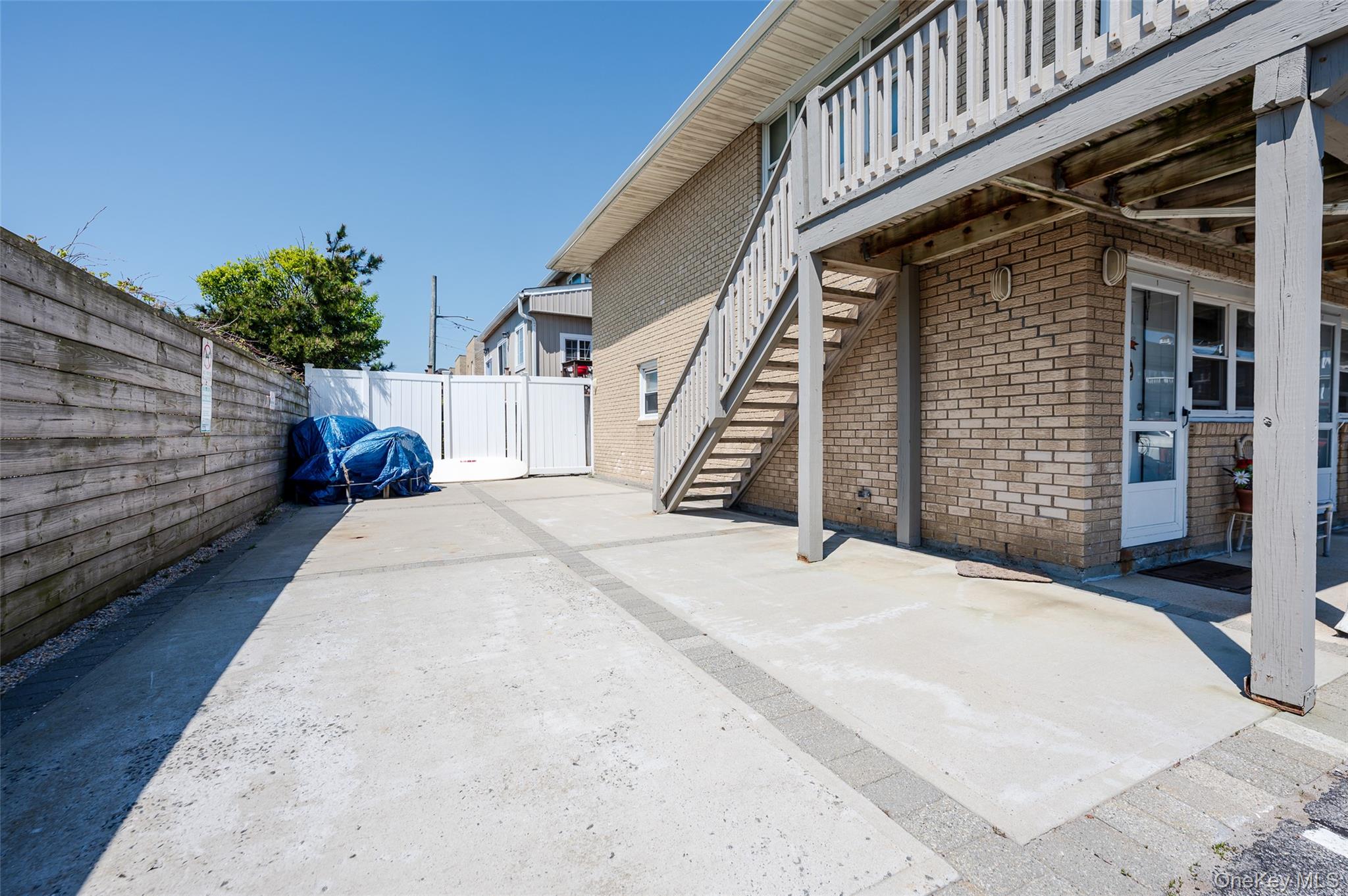 979 Oceanfront St, Unit 11 photo 20