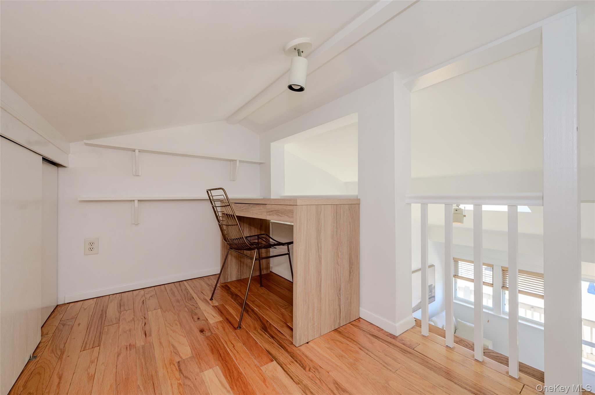 979 Oceanfront St, Unit 11 photo 10