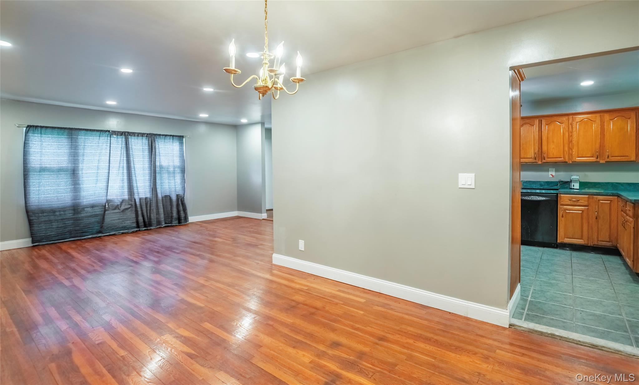 28 Brookdale Road – For Sale photo 6