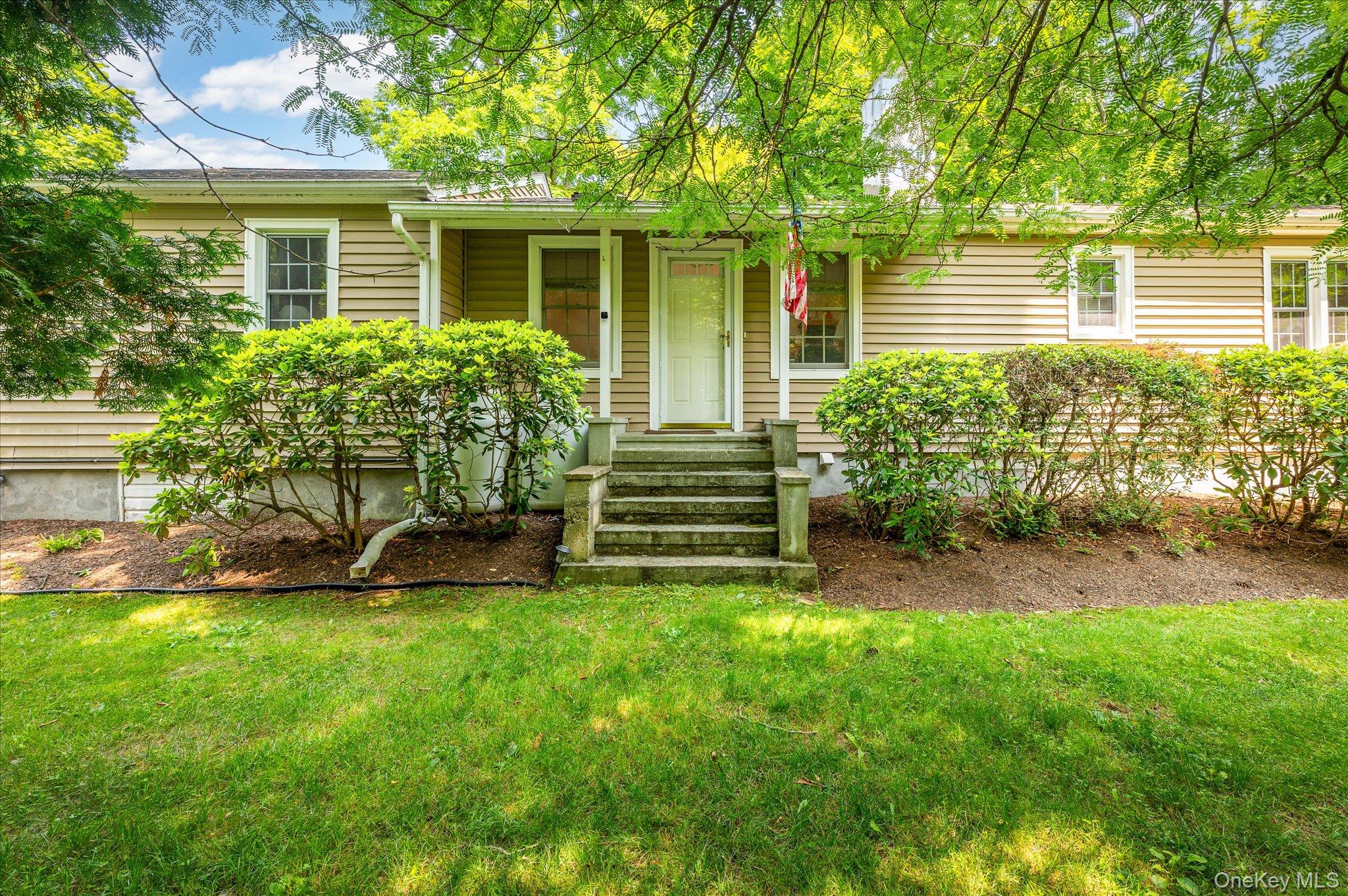 12 Lakeview Drive – For Sale photo 2