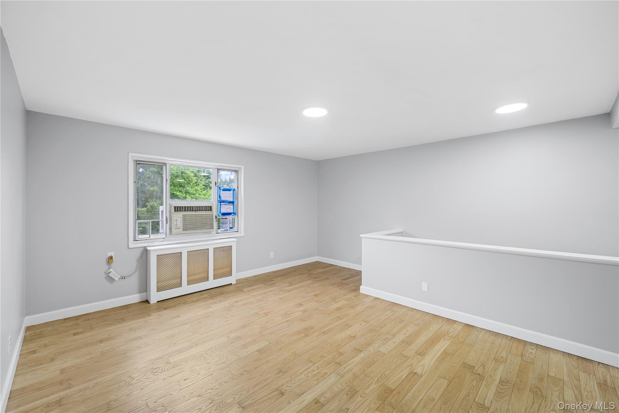 226-29 Manor Road, Unit #2 photo 8
