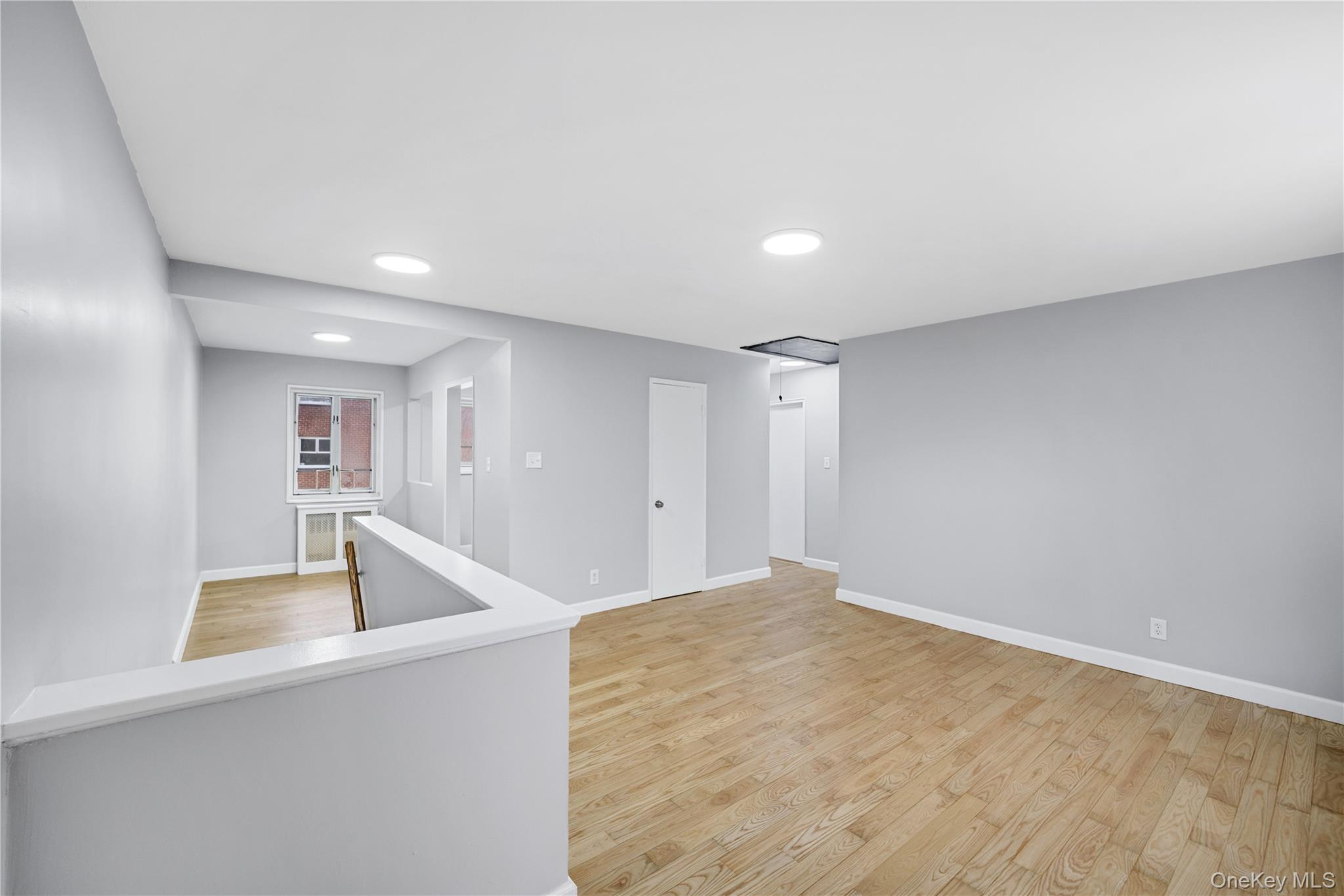 226-29 Manor Road, Unit #2 photo 9