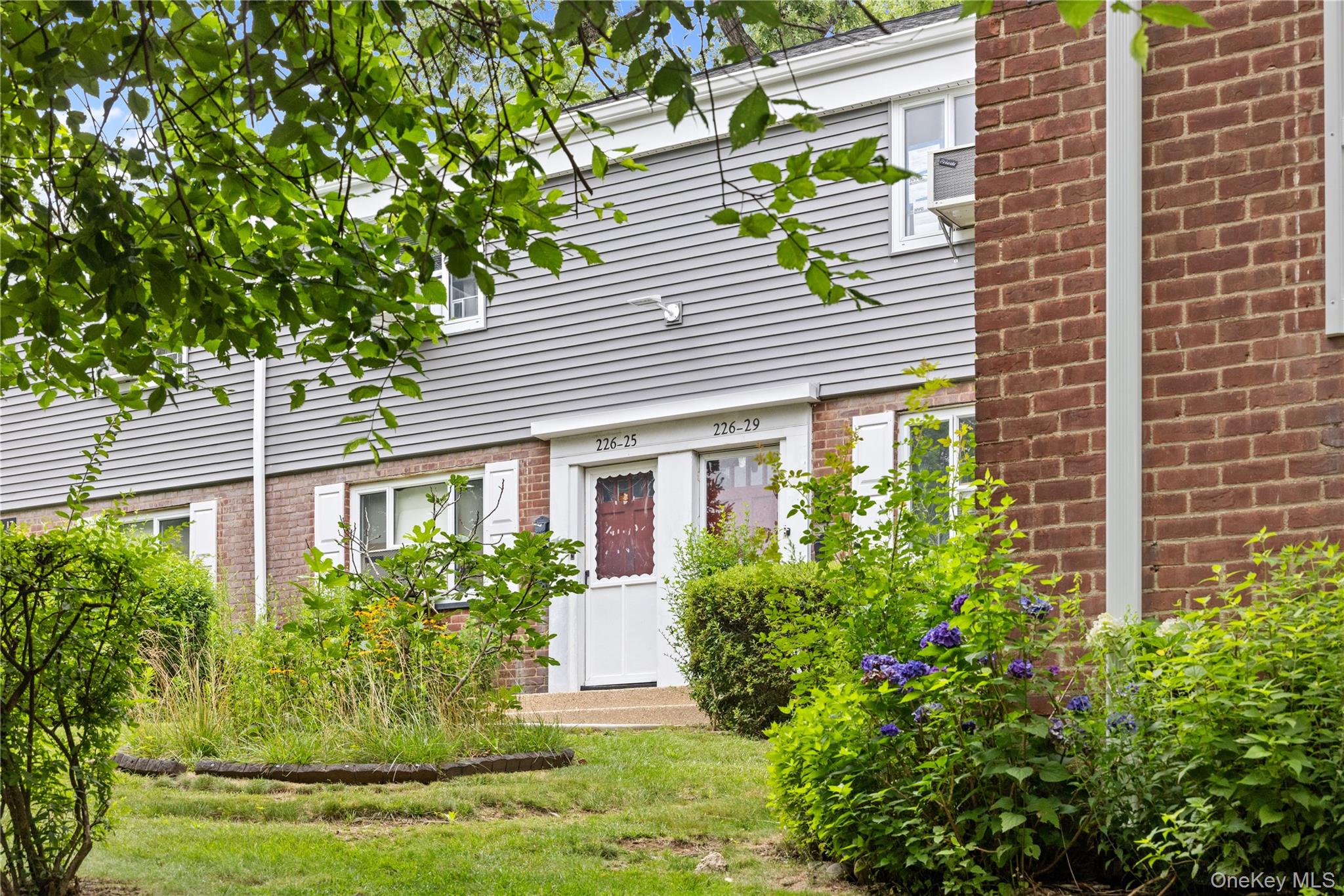 226-29 Manor Road, Unit #2 photo 17
