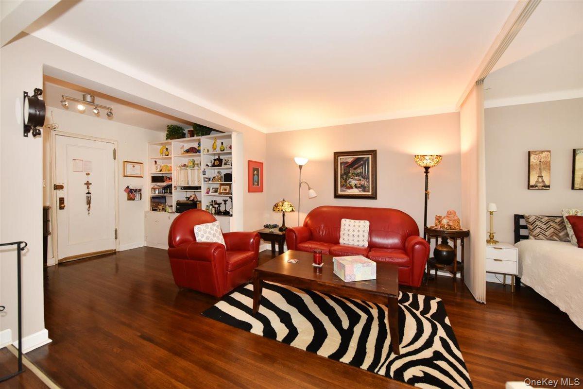 143-50 Hoover Avenue, Unit 104 photo 3