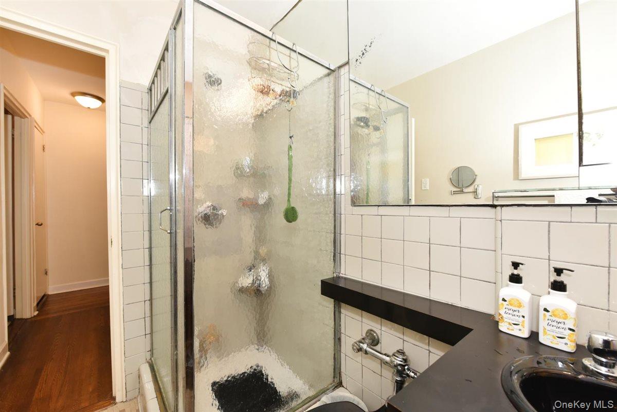 143-50 Hoover Avenue, Unit 104 photo 11
