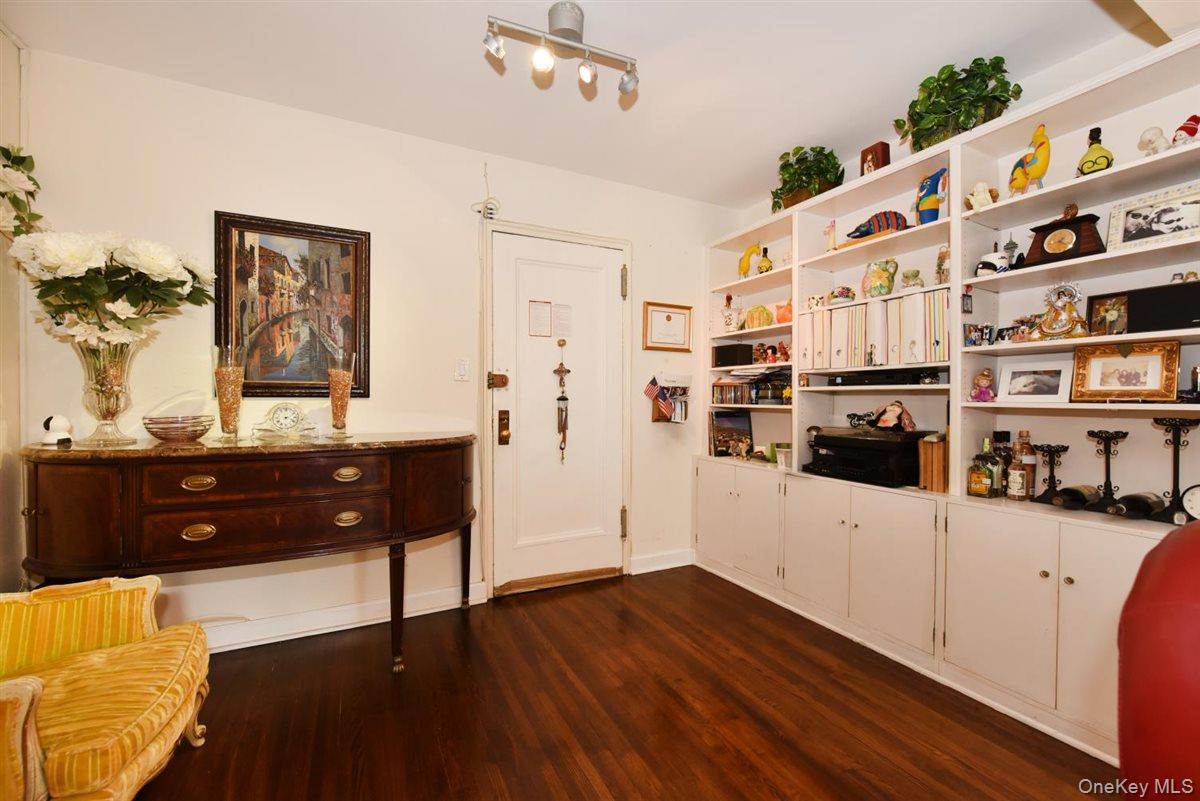 143-50 Hoover Avenue, Unit 104 photo 2