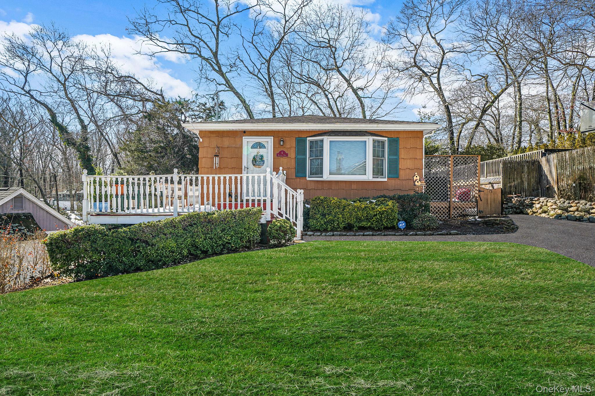 6 Hillside Road – For Sale