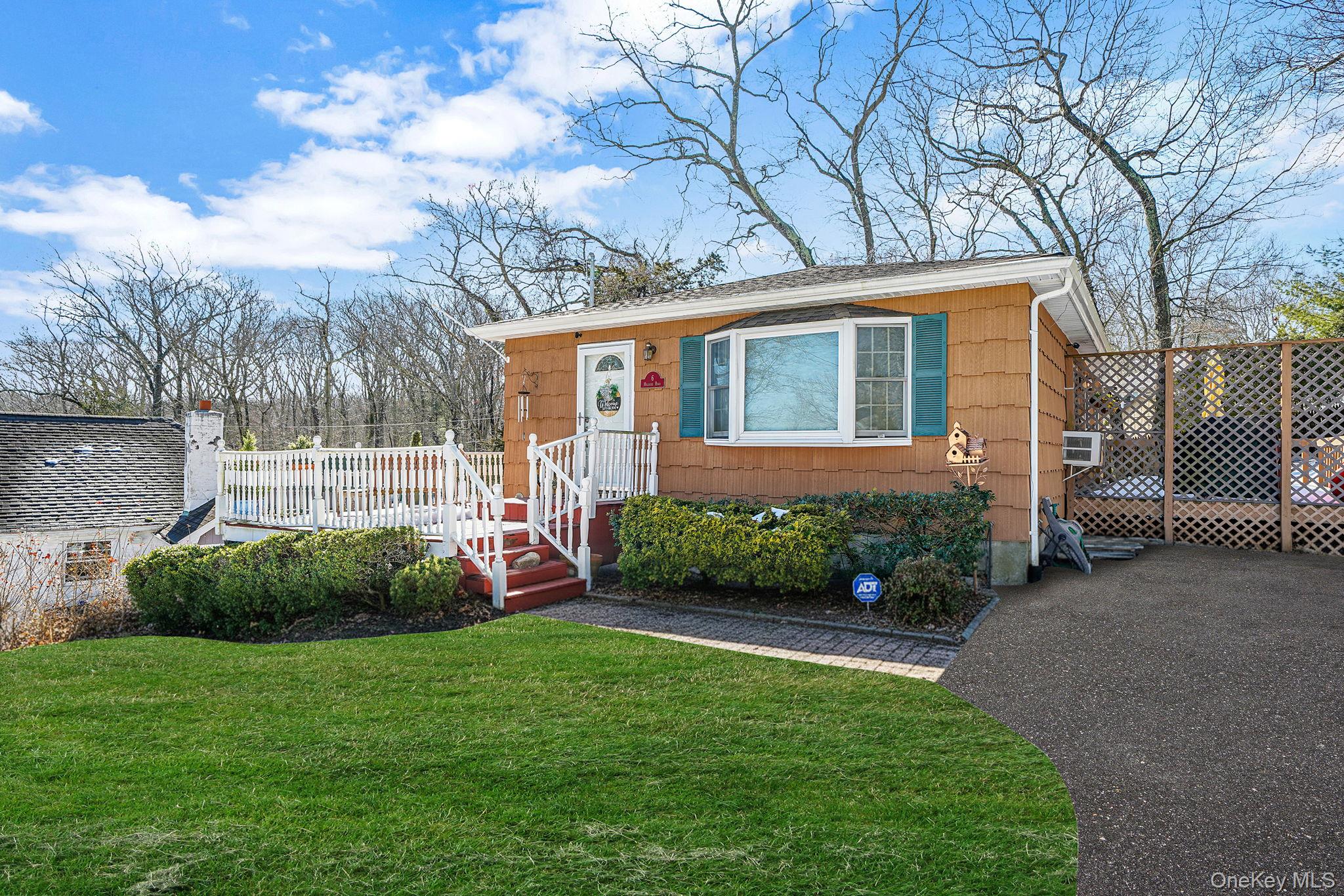 6 Hillside Road – For Sale photo 2