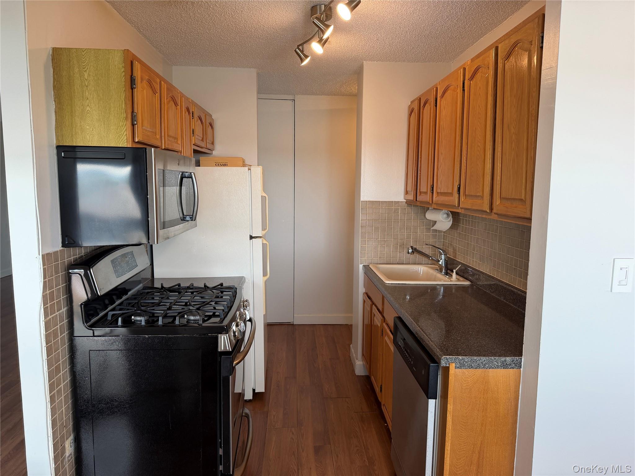 2 Bay Club Drive, Unit 7Y photo 3