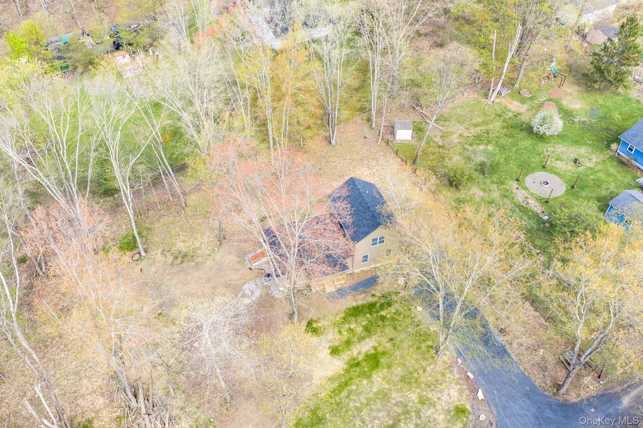 24 Farmingdale Lane – For Sale photo 34