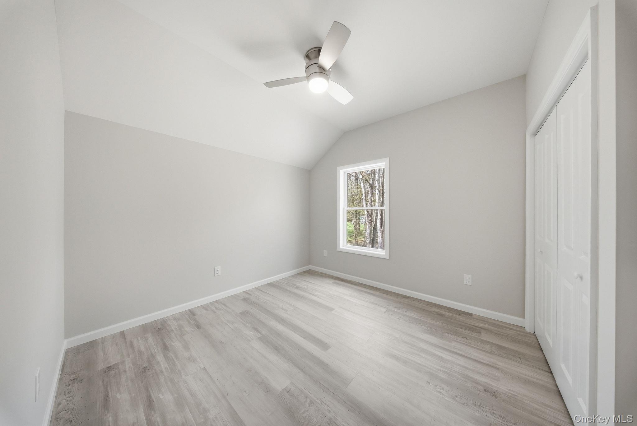 24 Farmingdale Lane – For Sale photo 26
