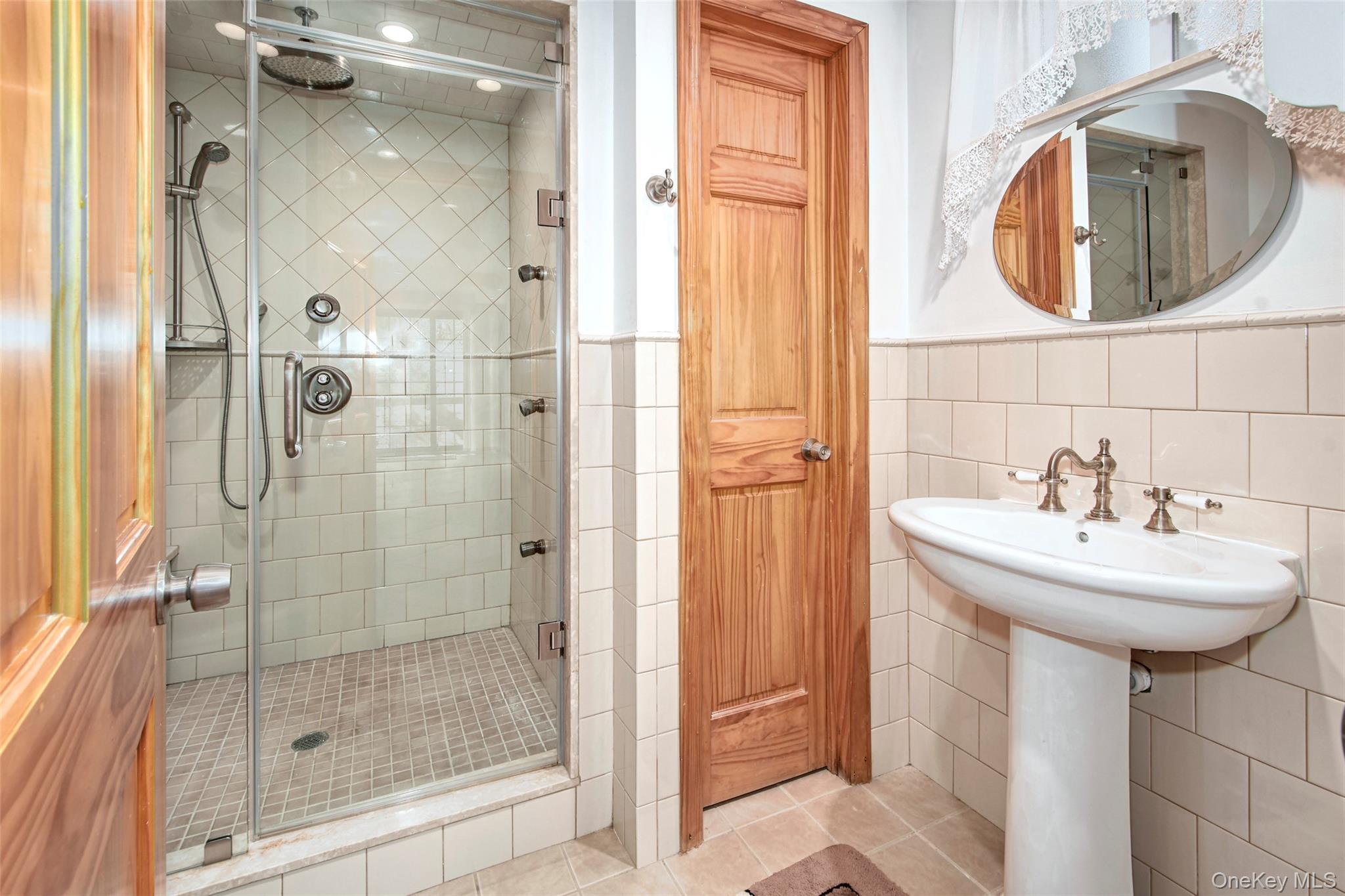 17 Haven Avenue – For Rent photo 28