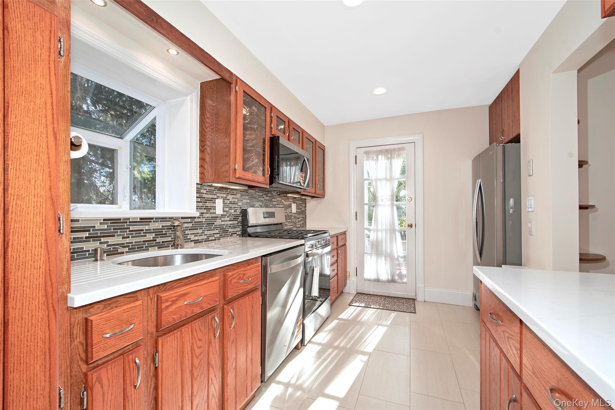 17 Haven Avenue – For Rent photo 16