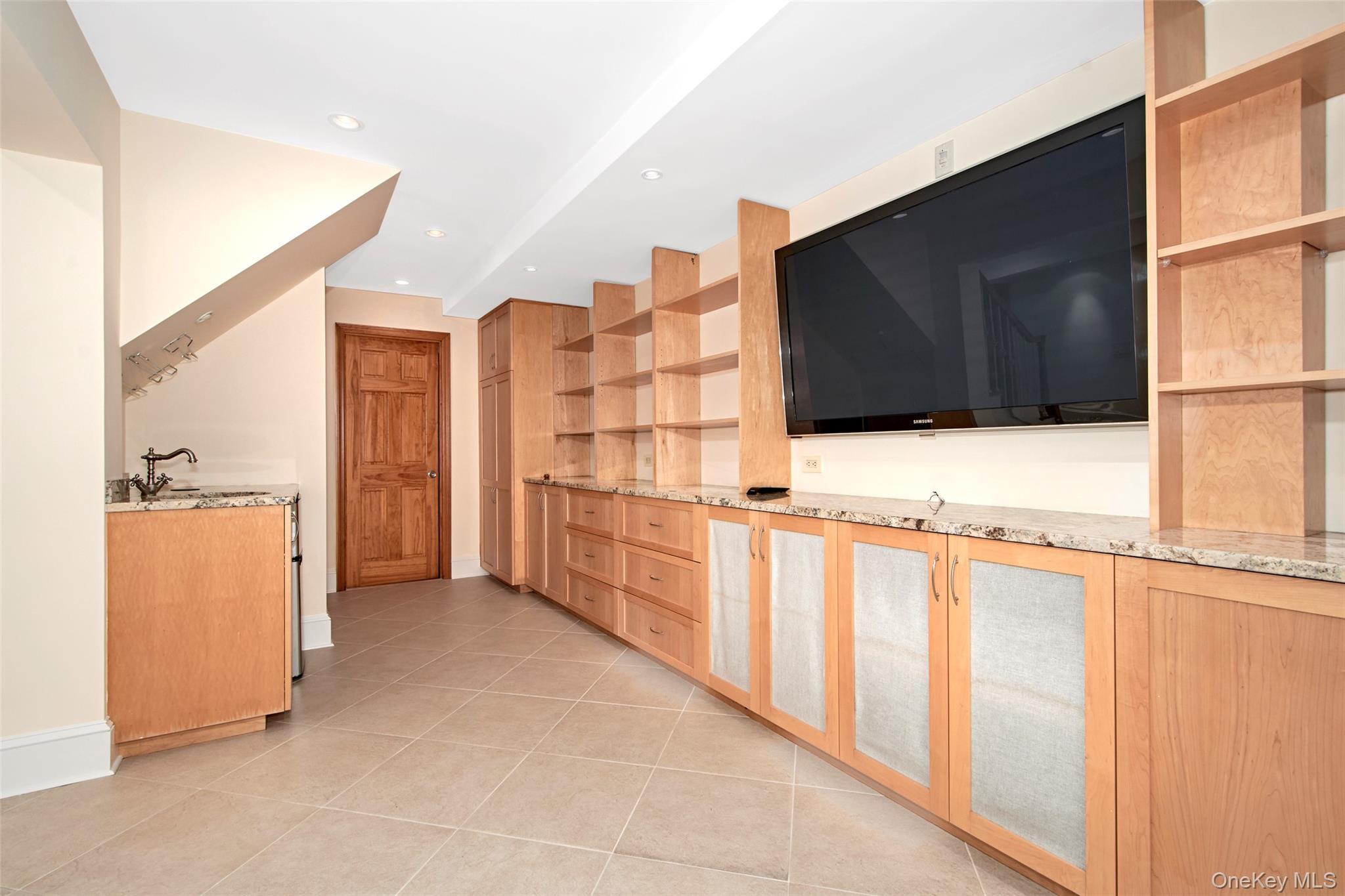 17 Haven Avenue – For Rent photo 25
