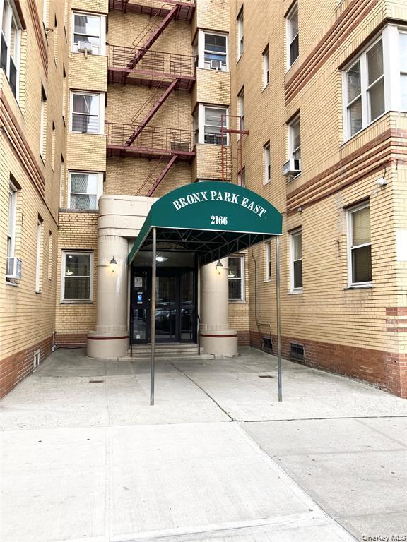2166 Bronx Park East, Unit 6C