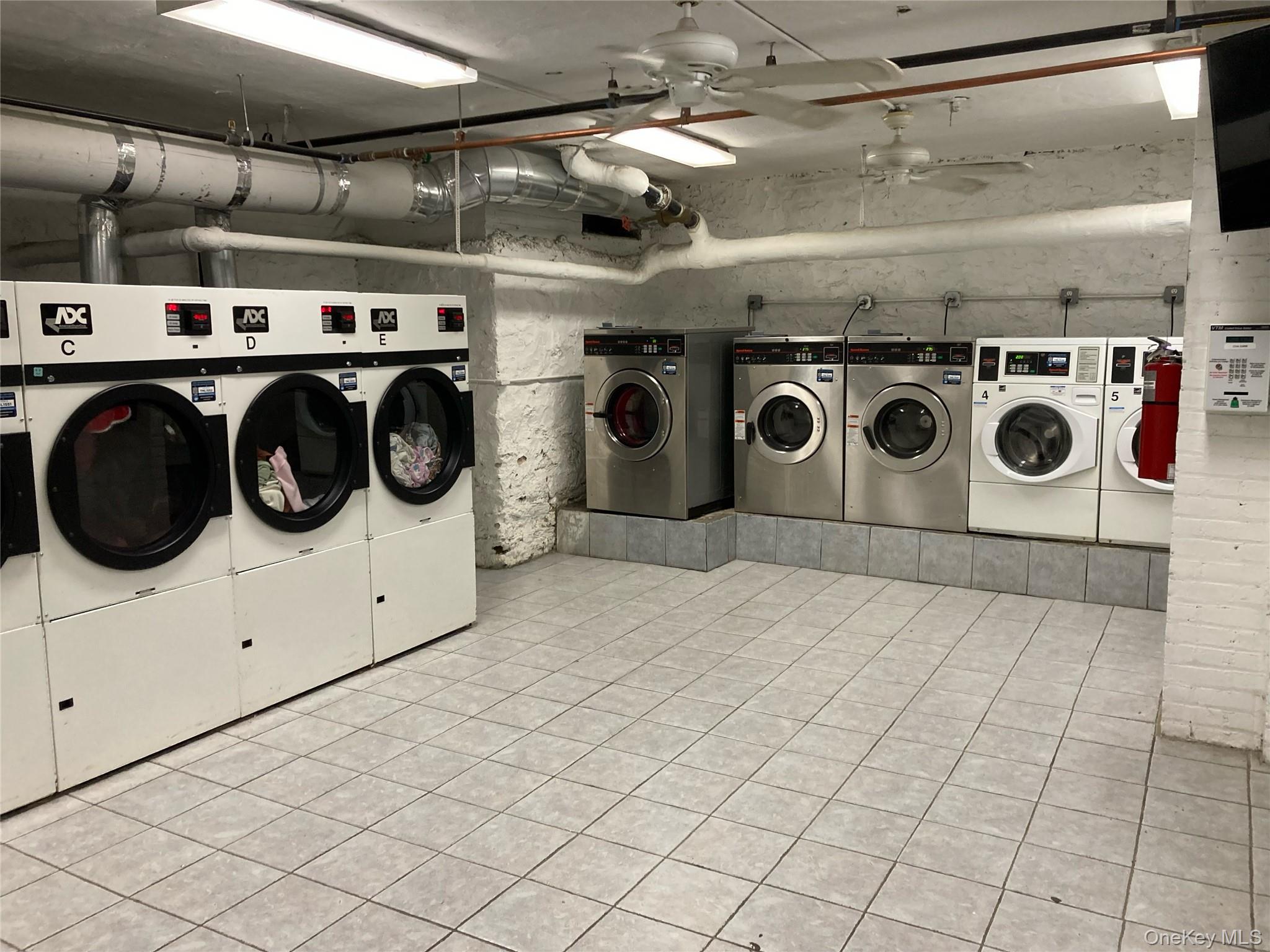 2166 Bronx Park East, Unit 6C photo 15