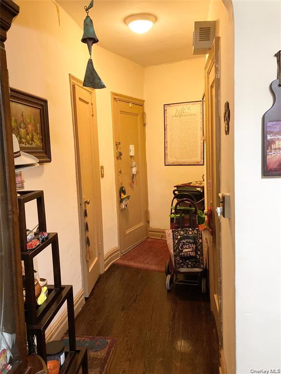 2166 Bronx Park East, Unit 6C photo 3