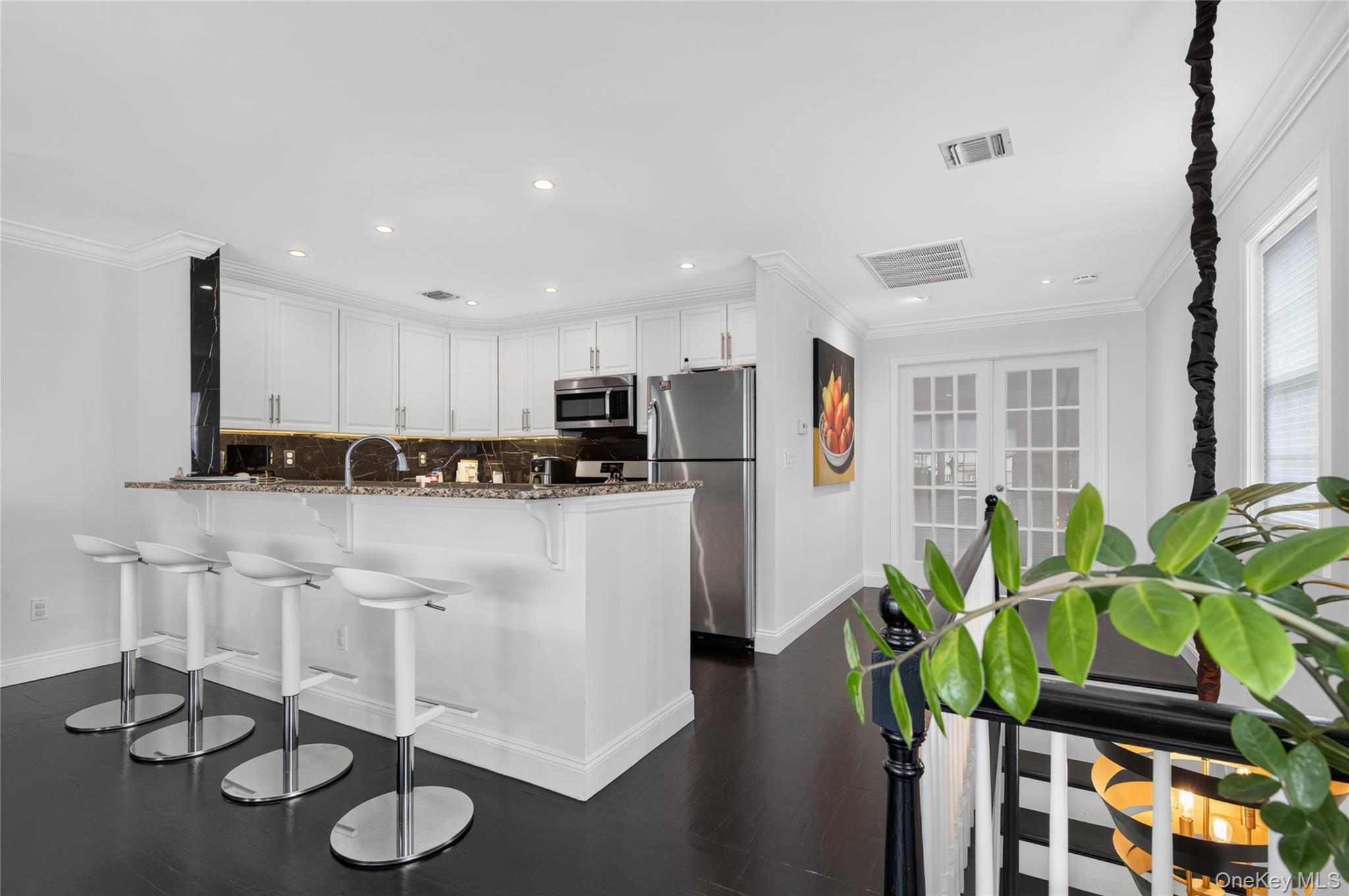 1 Koch Place – For Sale photo 8