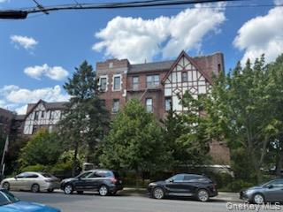 160-15 Powells Cove Boulevard, Unit E301 photo 3