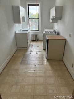 160-15 Powells Cove Boulevard, Unit E301 photo 11