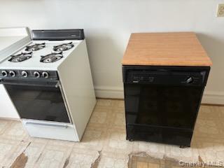 160-15 Powells Cove Boulevard, Unit E301 photo 16