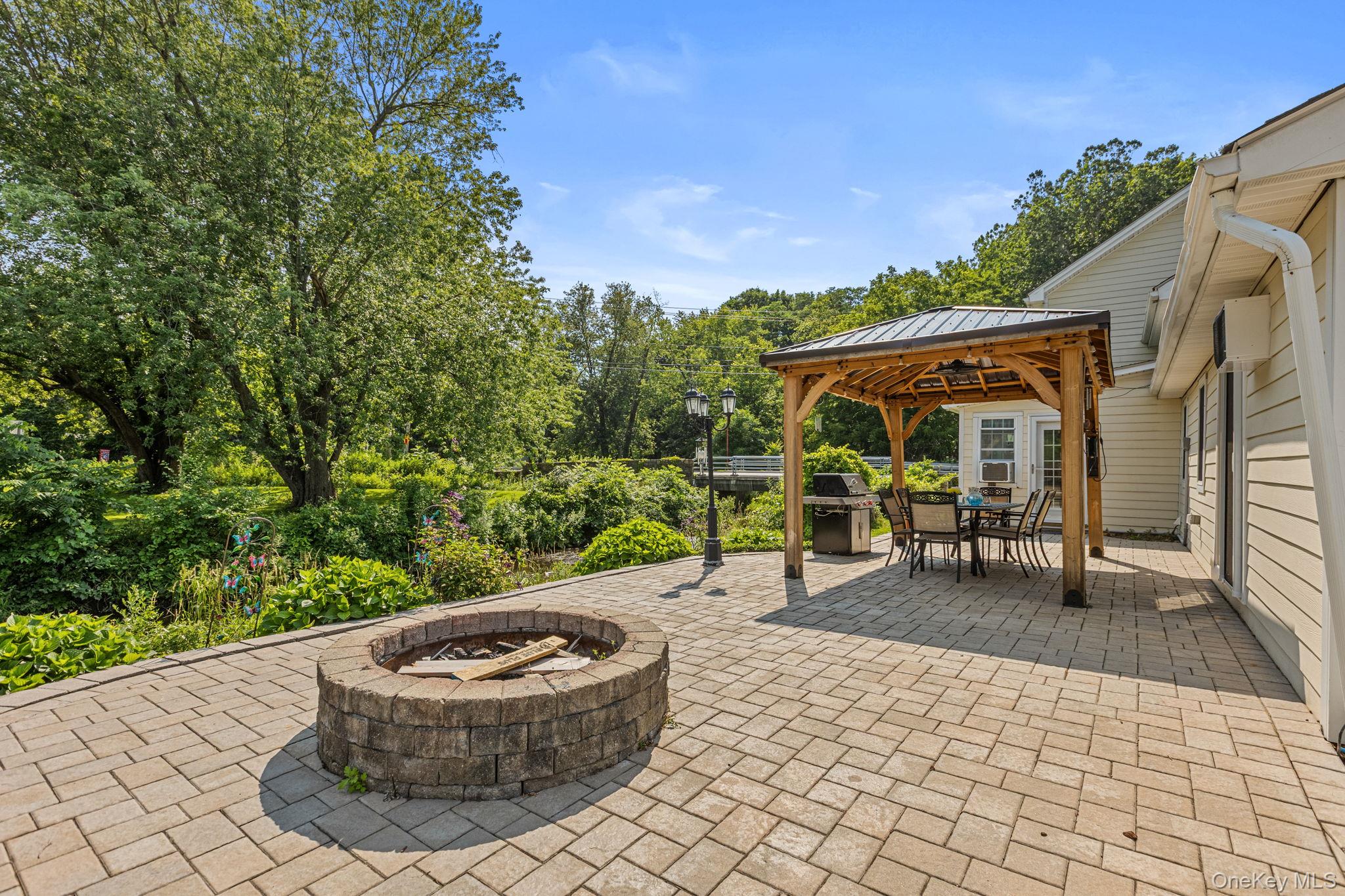 39 Main Street – For Sale photo 21
