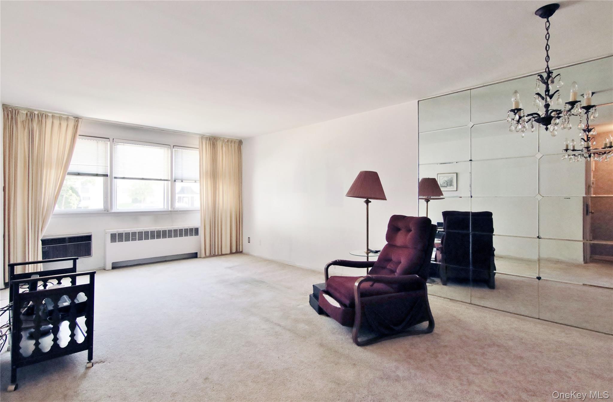 35 Avon Circle, Unit A photo 16