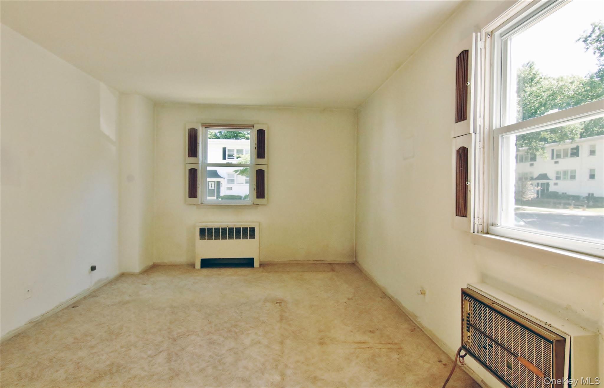 35 Avon Circle, Unit A photo 23