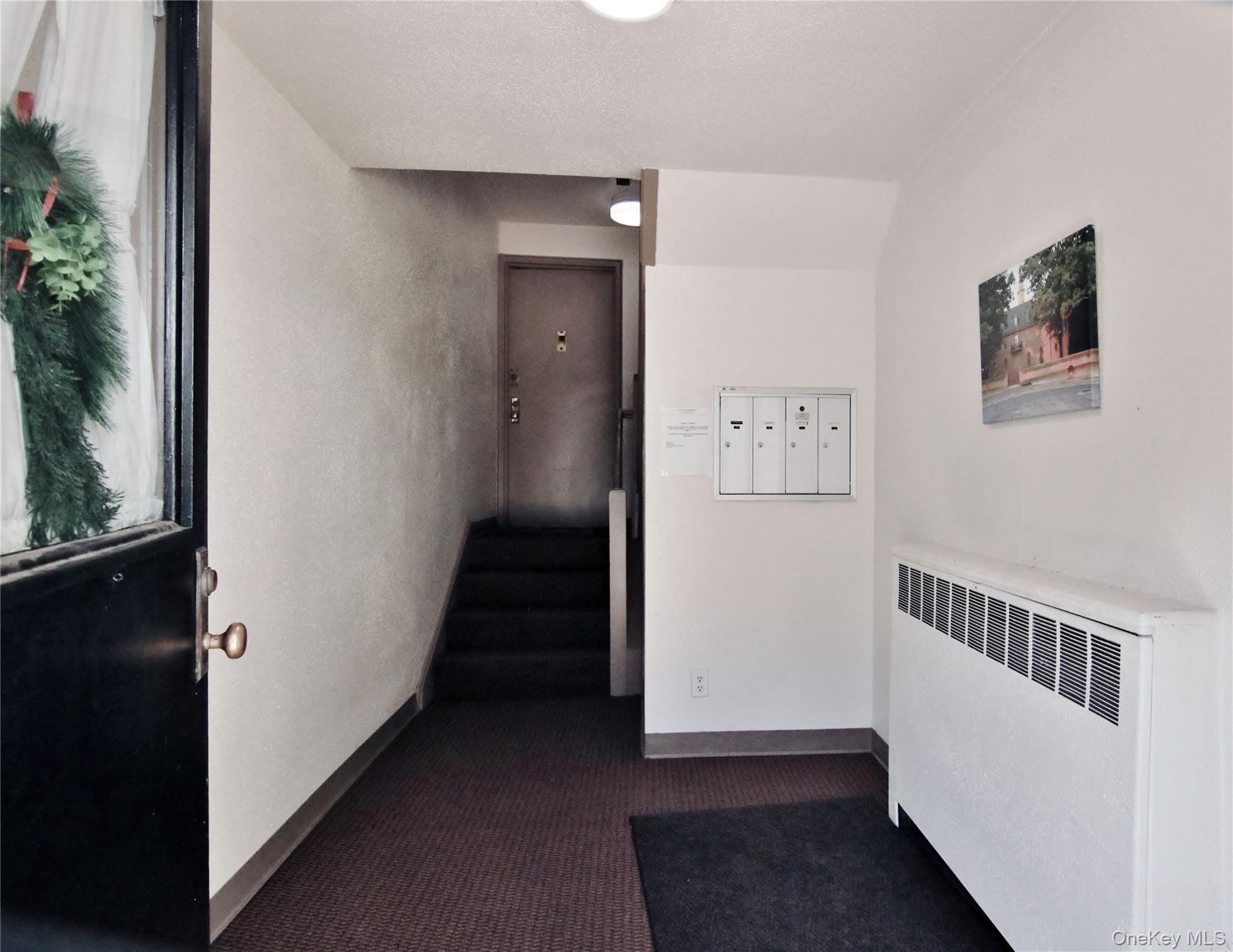 35 Avon Circle, Unit A photo 10
