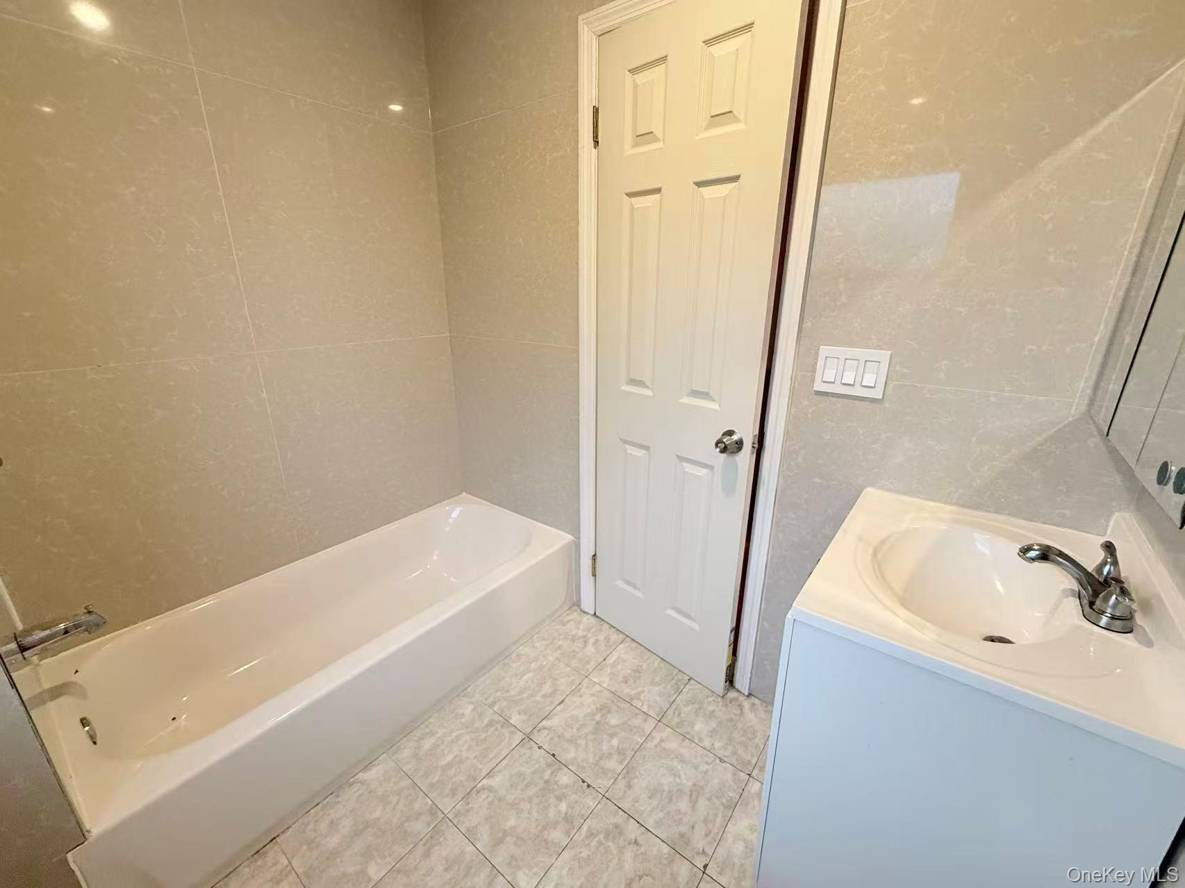 45-28 Parsons Boulevard – For Rent photo 8