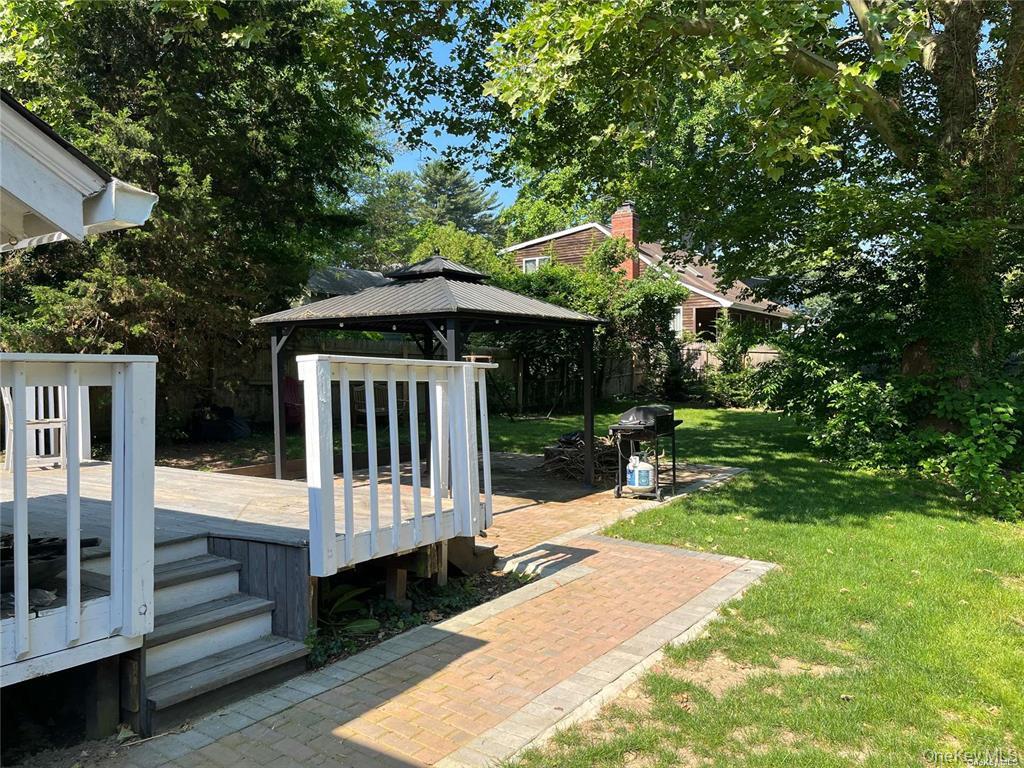 25 Willow Avenue – For Rent photo 12