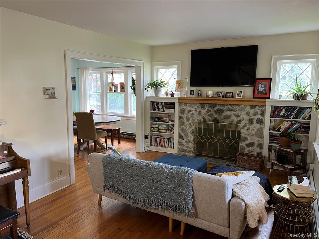 25 Willow Avenue – For Rent photo 2