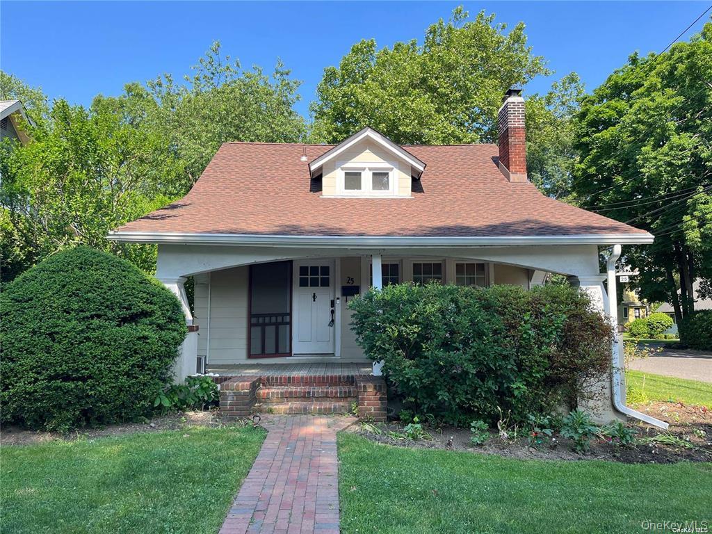 25 Willow Avenue – For Rent