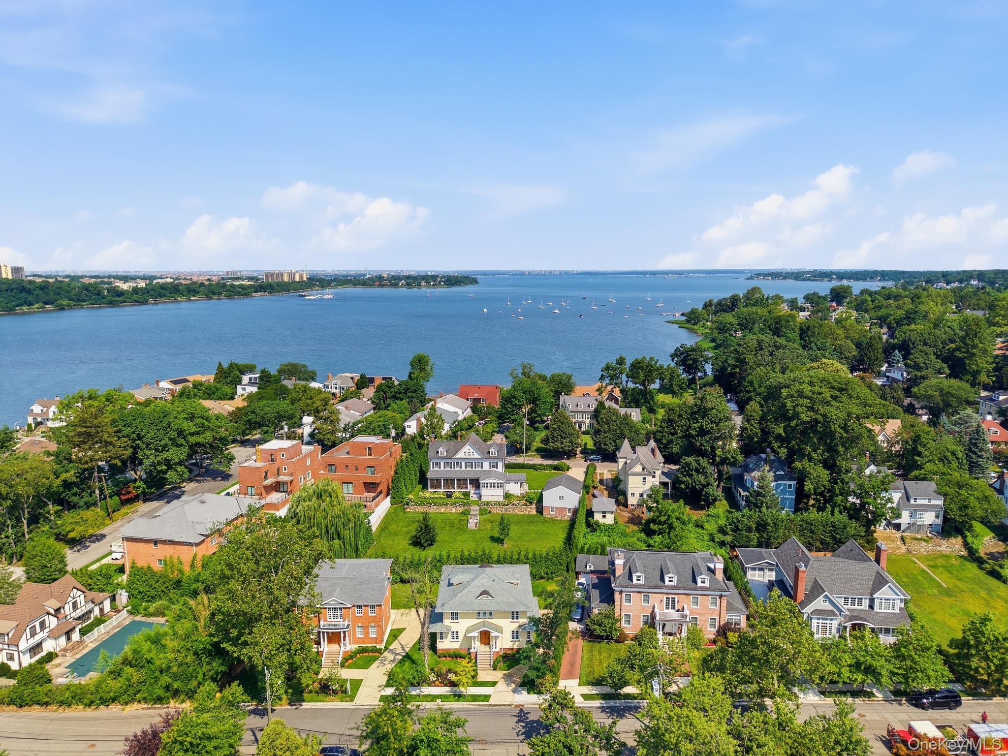 233-25 38 Drive – For Sale photo 6