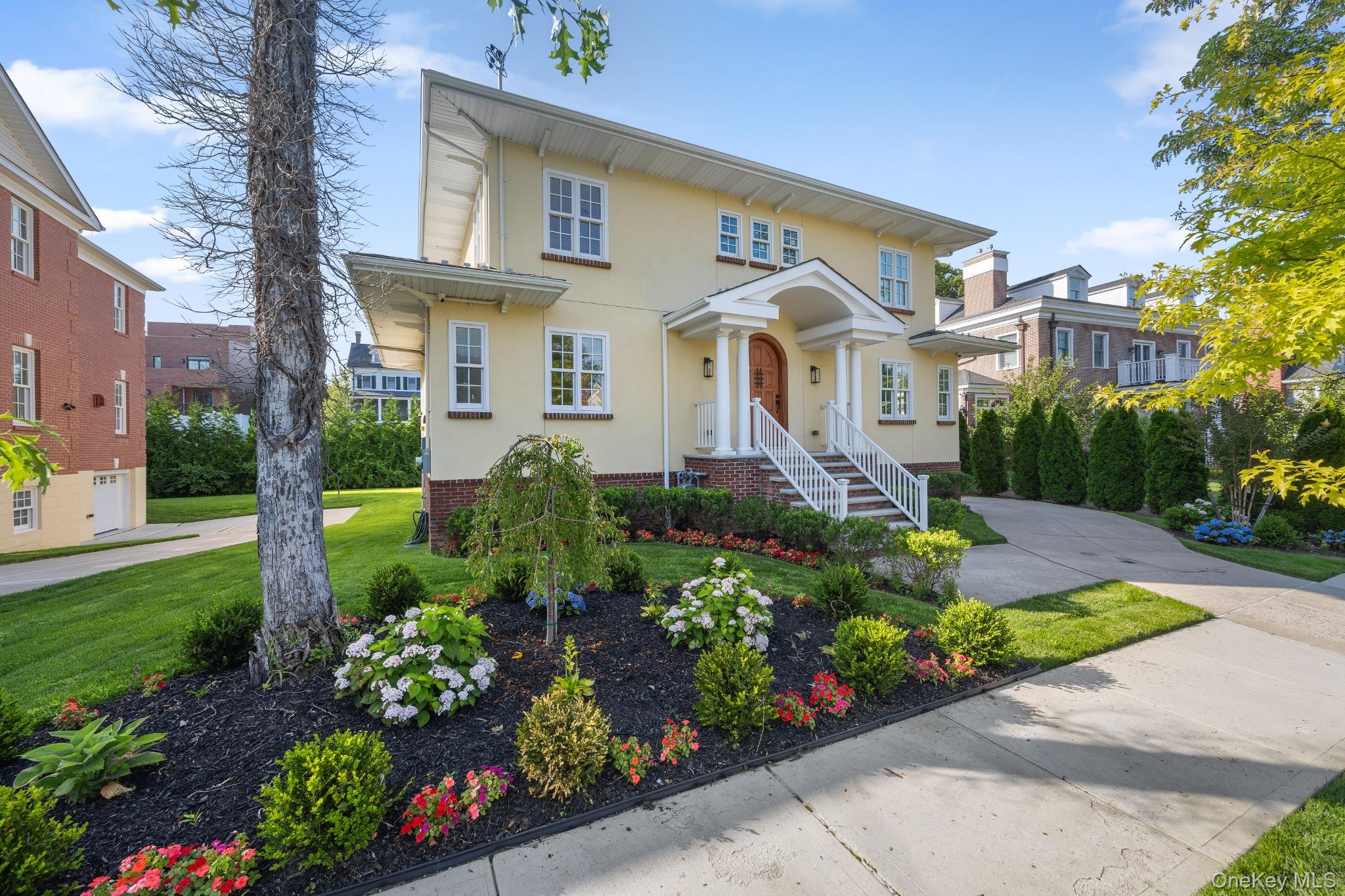 233-25 38 Drive – For Sale photo 4