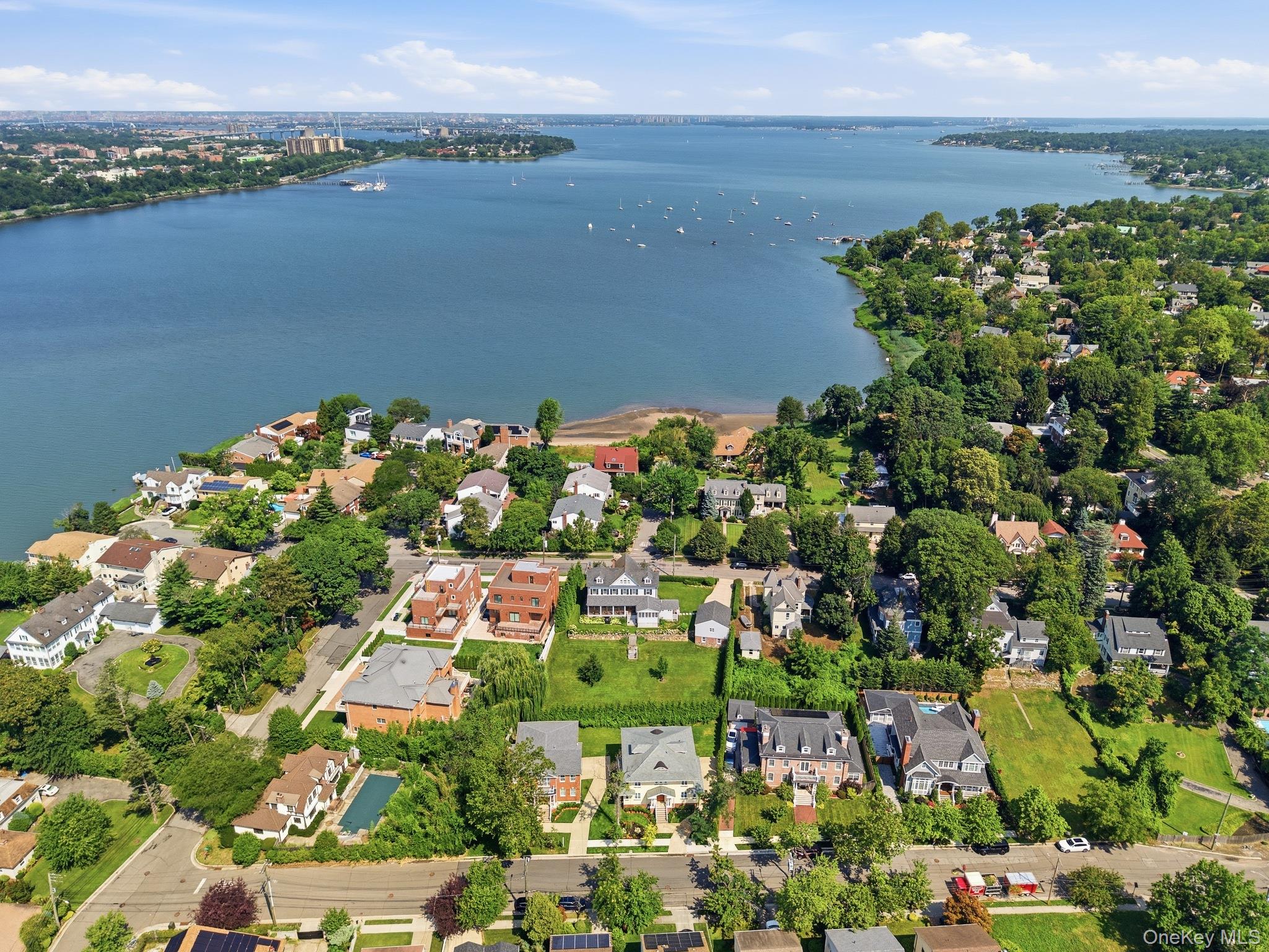 233-25 38 Drive – For Sale photo 11