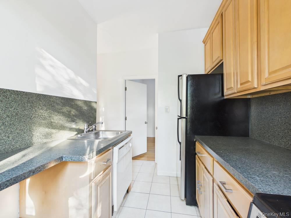 21-37 33rd Street, Unit 3D photo 11