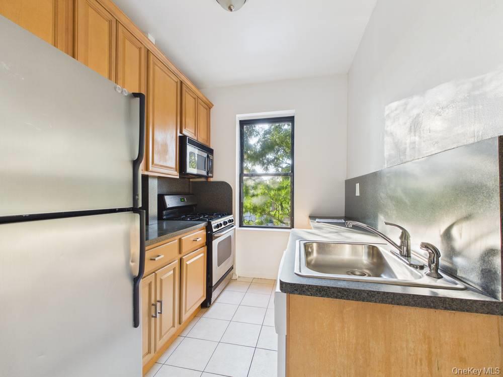 21-37 33rd Street, Unit 3D photo 10