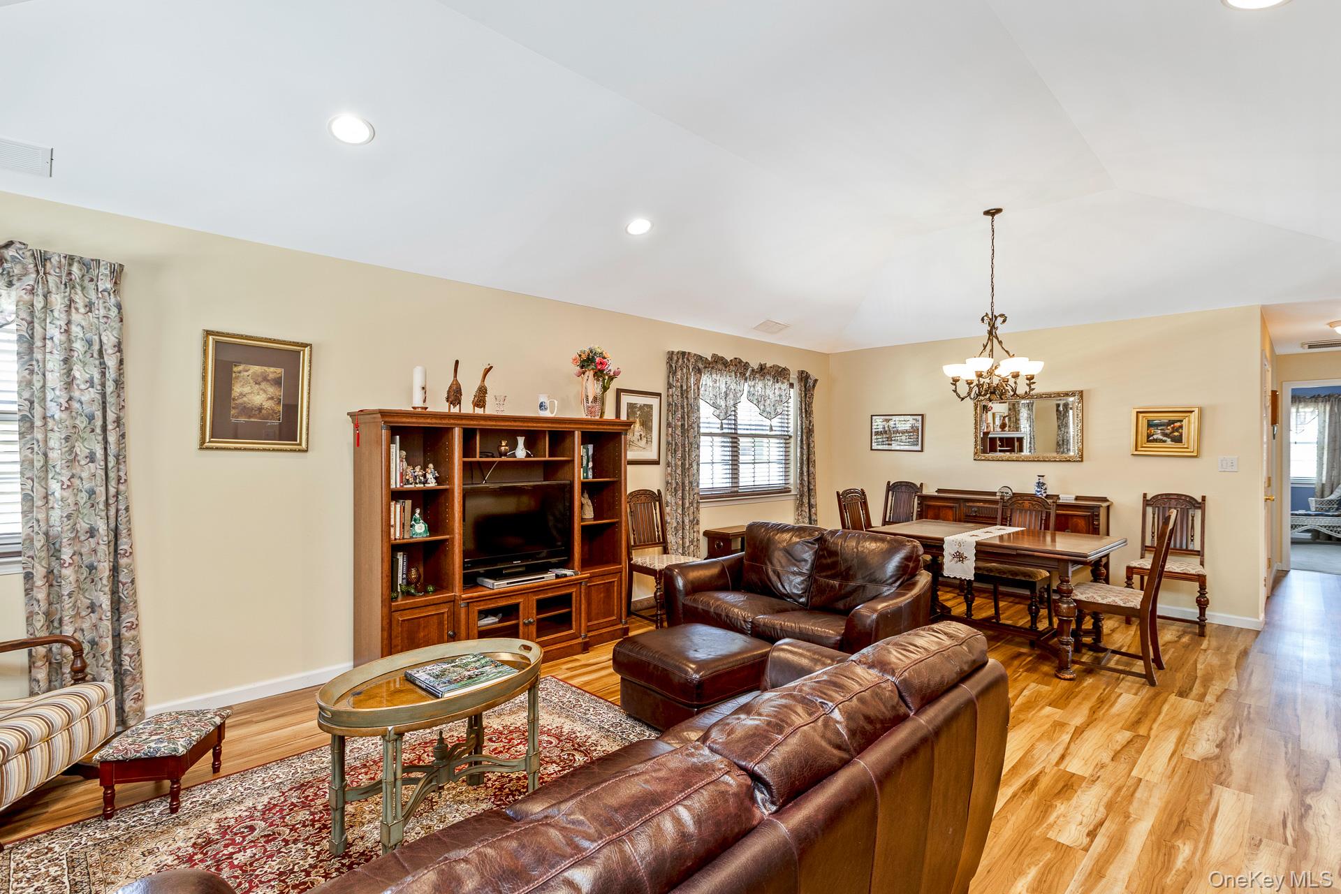 1204 Aerie Way, Unit 1204 photo 2