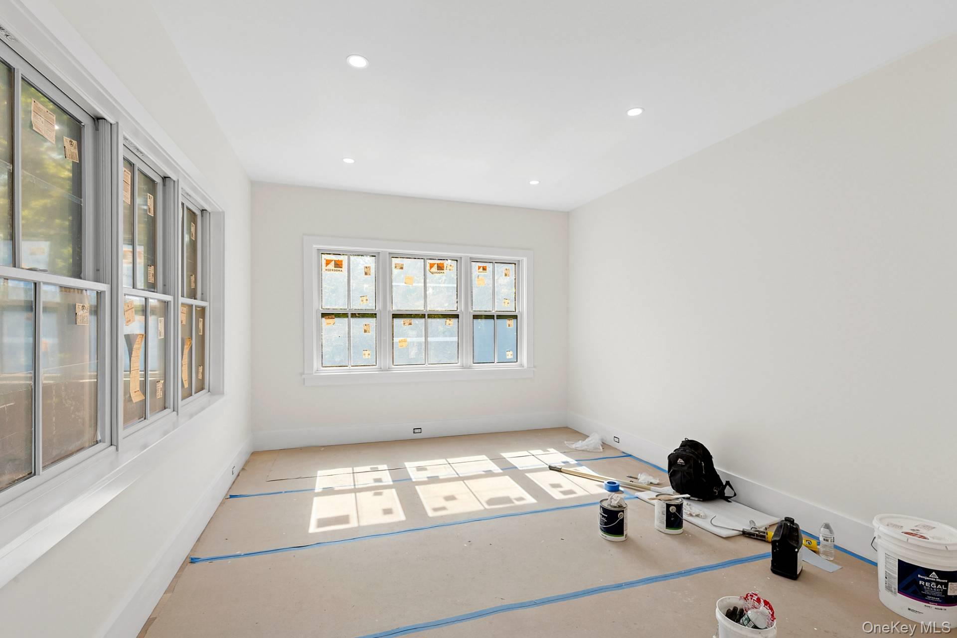 38 N Bay Avenue – For Sale photo 5