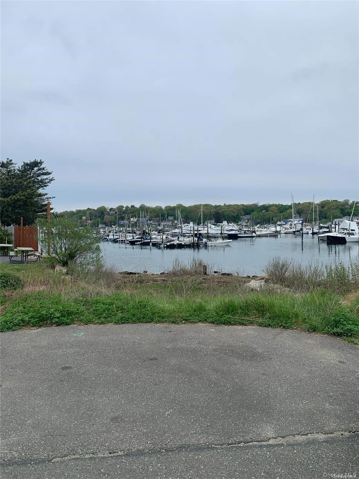 37 W Shore Road – For Rent photo 7
