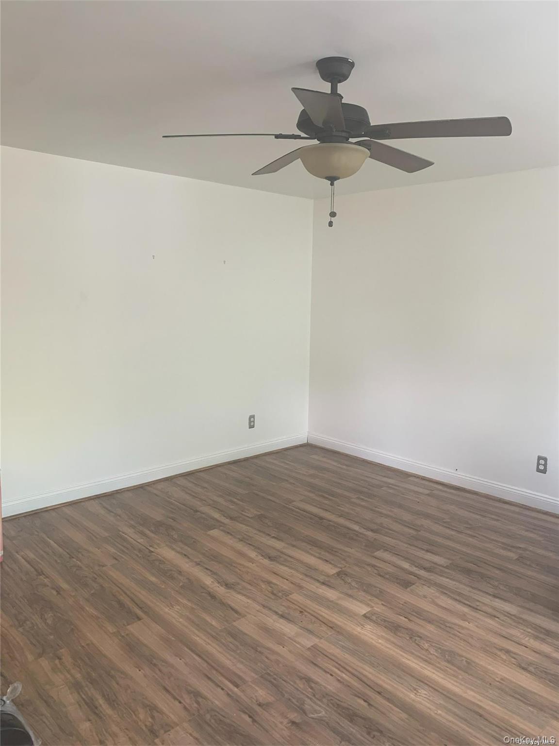 37 W Shore Road – For Rent photo 2
