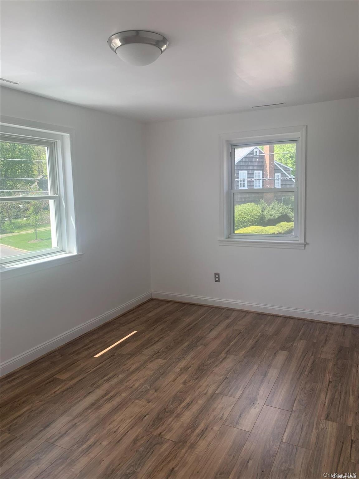 37 W Shore Road – For Rent photo 3