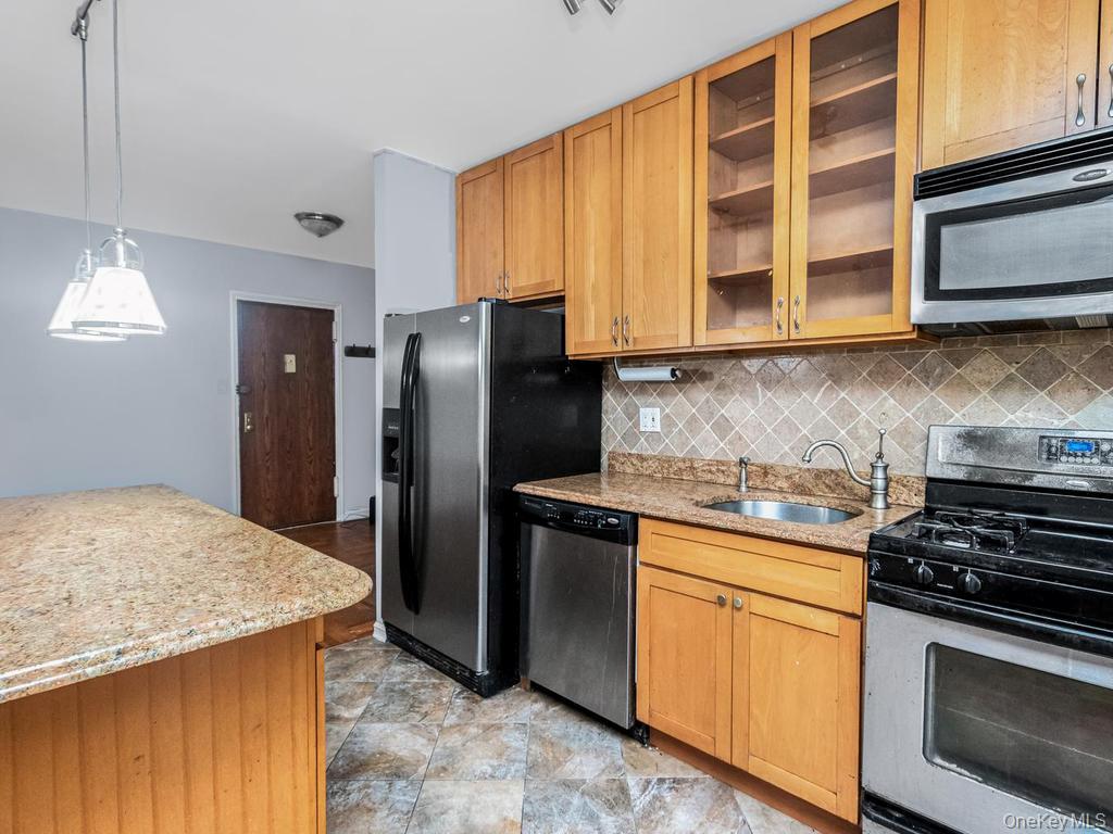 5601 Riverdale Avenue, Unit 3R photo 6
