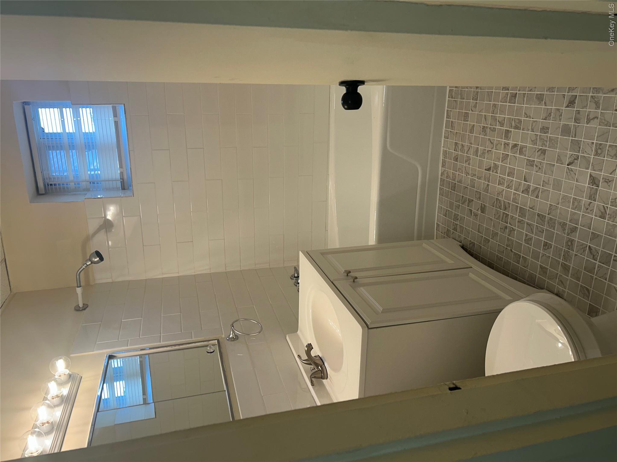 50-52 Gibson Boulevard, Unit B7 photo 8