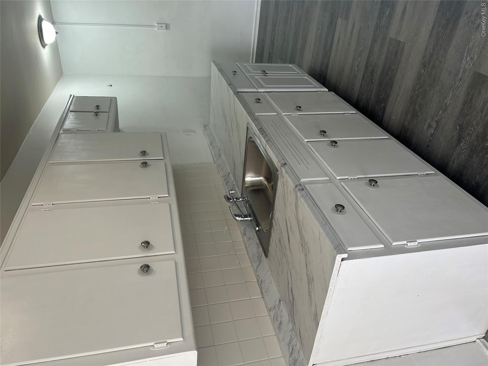 50-52 Gibson Boulevard, Unit B7 photo 5