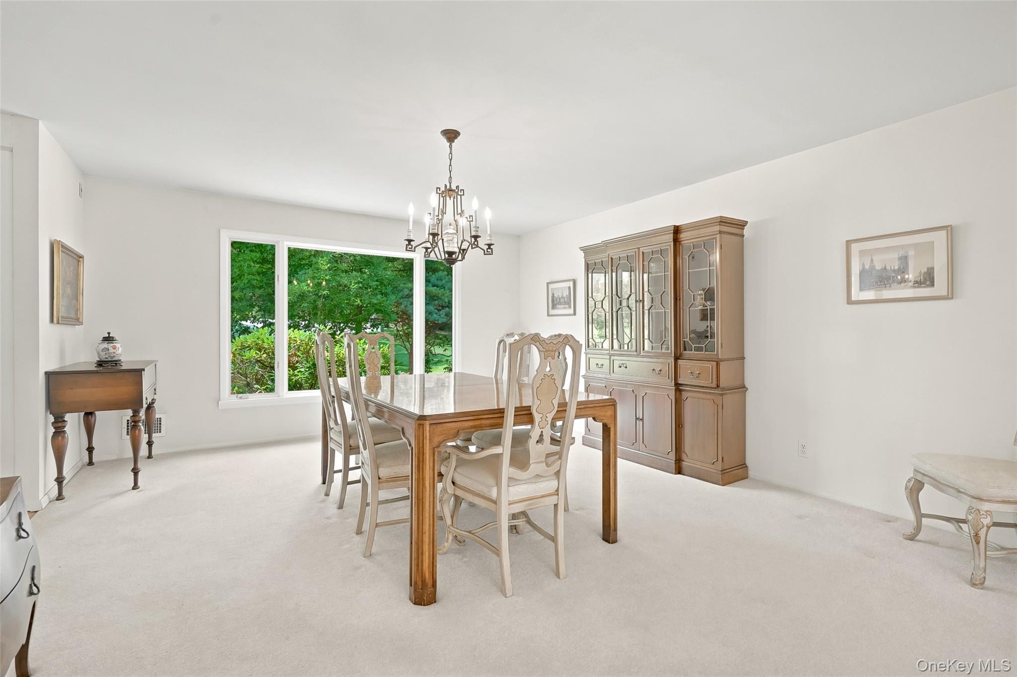 8 Palma Drive – For Sale photo 8